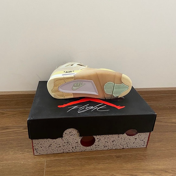 Jordan Thick Soled Cream Versatile Sneakers - Picture 5 of 6